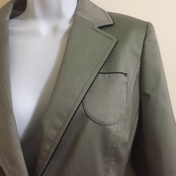 NWT! Ann Taylor LOFT Stretch Blazer - 8P - Picture 3 of 8